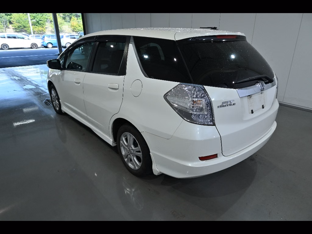 HONDA FIT SHUTTLE