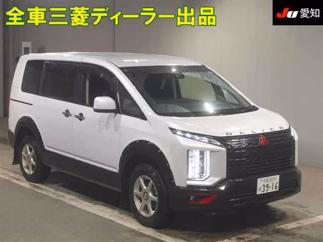 MITSUBISHI DELICA D:5