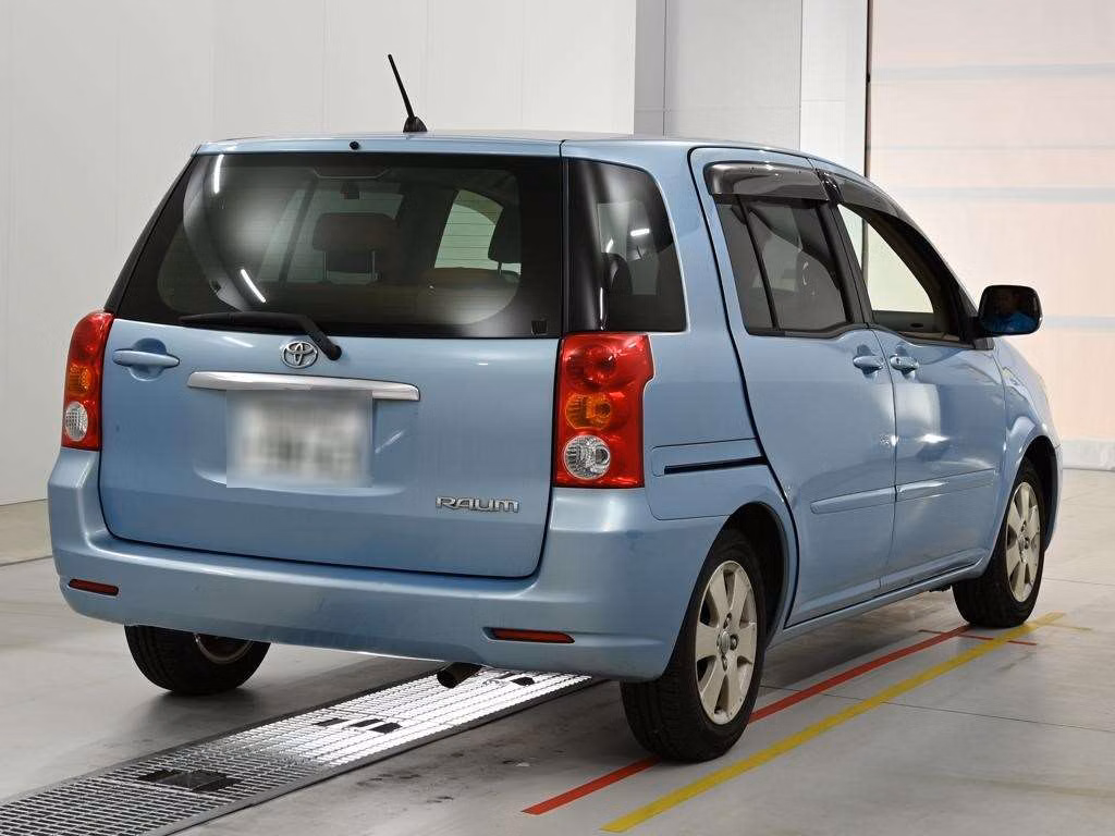 TOYOTA RAUM