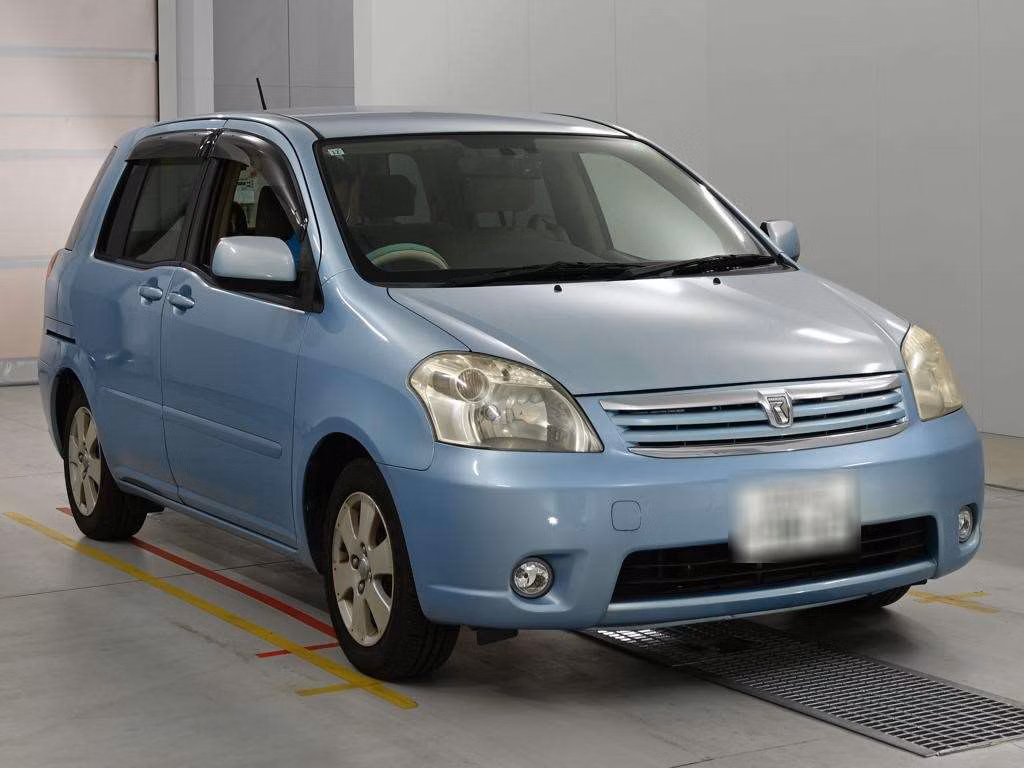 TOYOTA RAUM