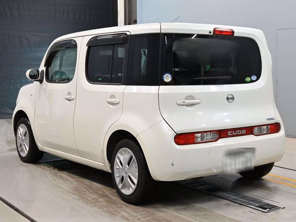 NISSAN CUBE