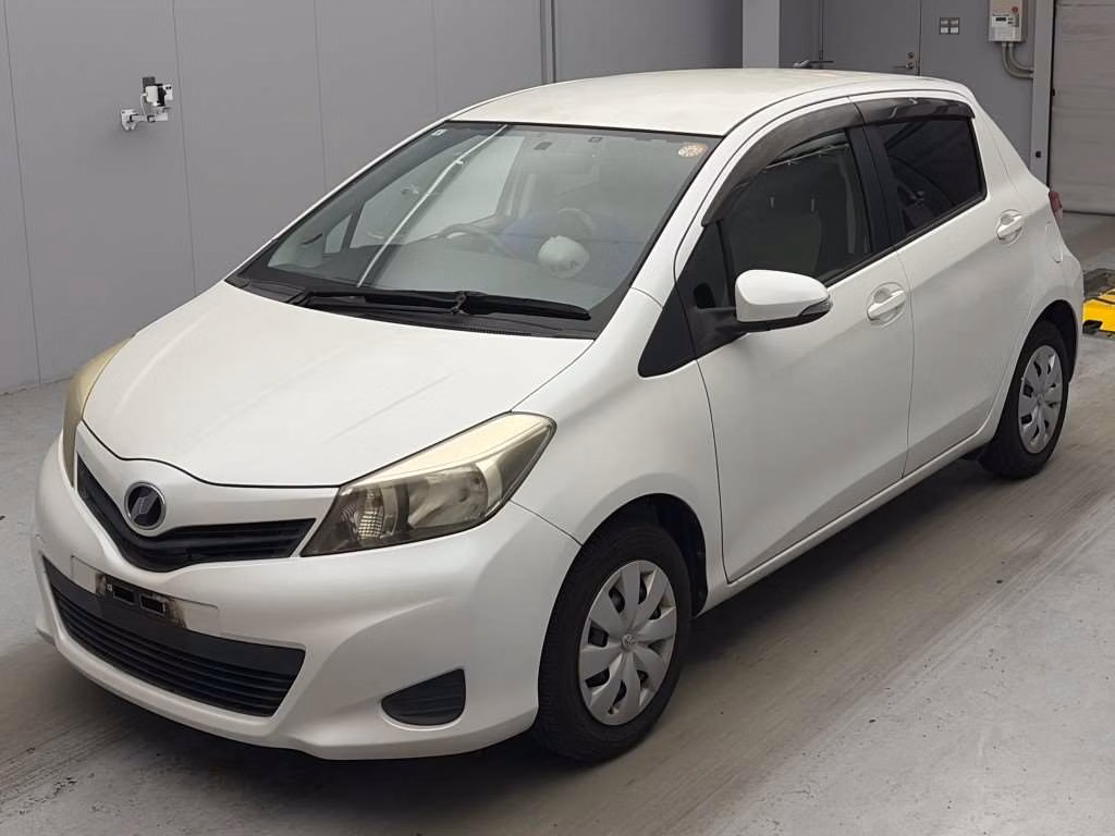 TOYOTA VITZ