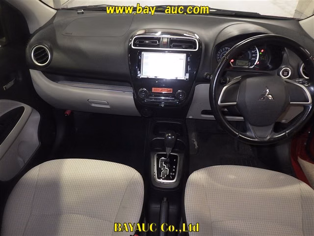 MITSUBISHI MIRAGE