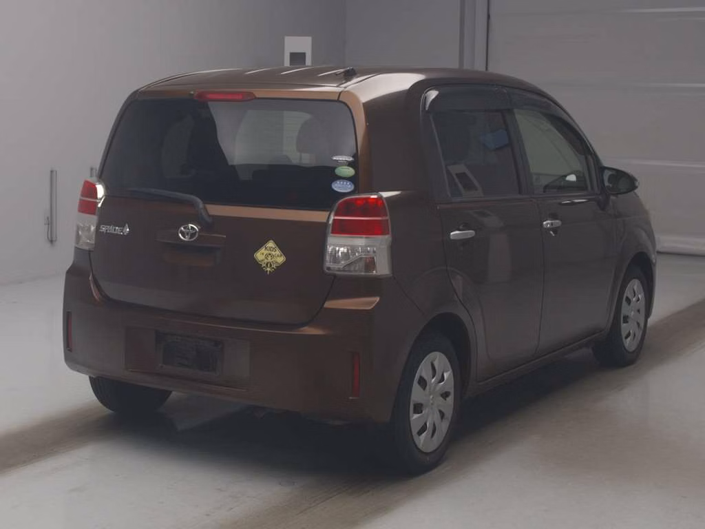 TOYOTA SPADE