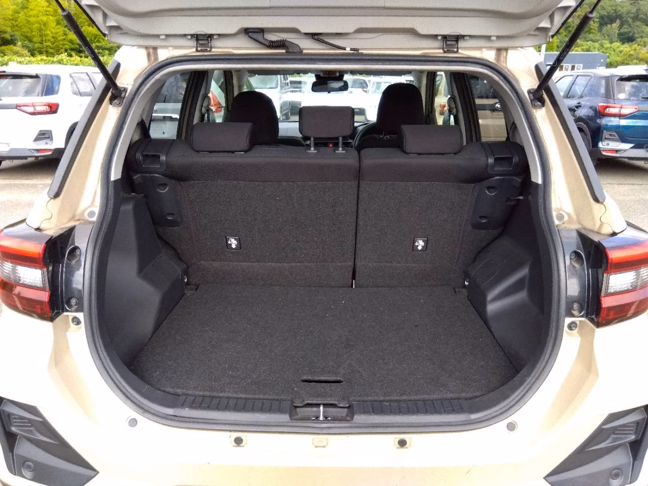 DAIHATSU ROCKY