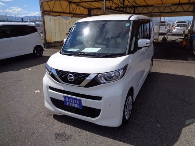 NISSAN ROOX