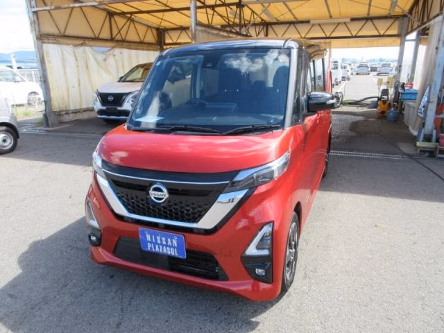 NISSAN ROOX
