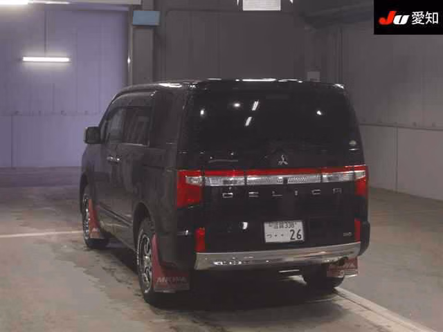MITSUBISHI DELICA D:5