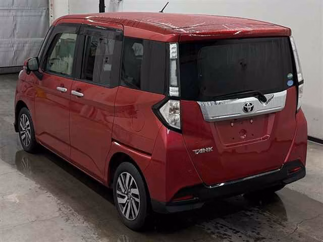 TOYOTA TANK