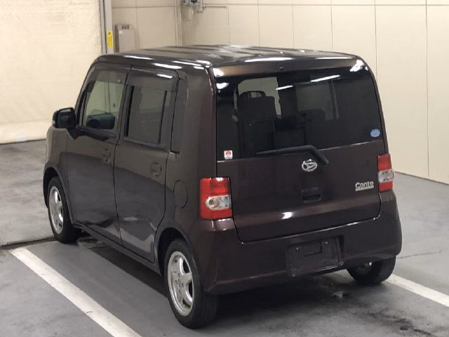 DAIHATSU MOVE CONTE