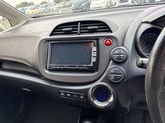 HONDA FIT SHUTTLE