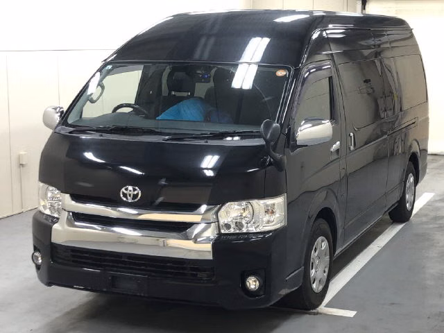 TOYOTA HIACE