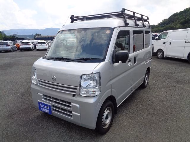 NISSAN NV100 CLIPPER
