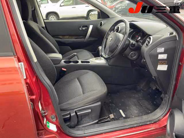 NISSAN DUALIS