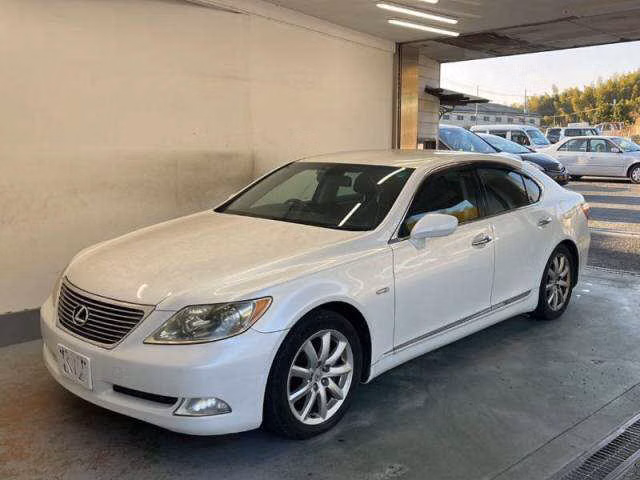 Lexus LS460