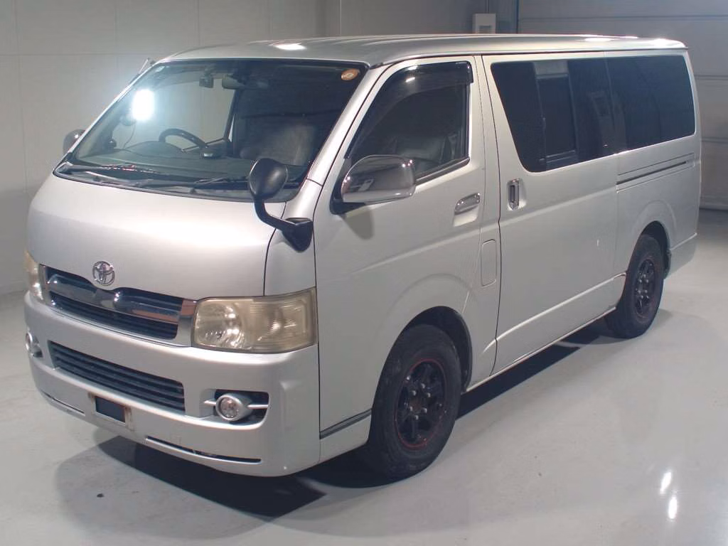 TOYOTA REGIUS ACE