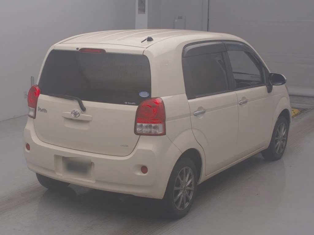 TOYOTA PORTE
