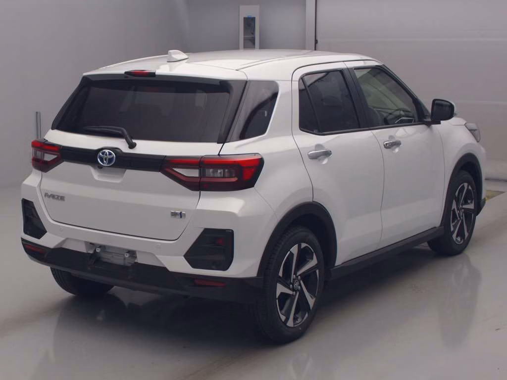 TOYOTA RAIZE