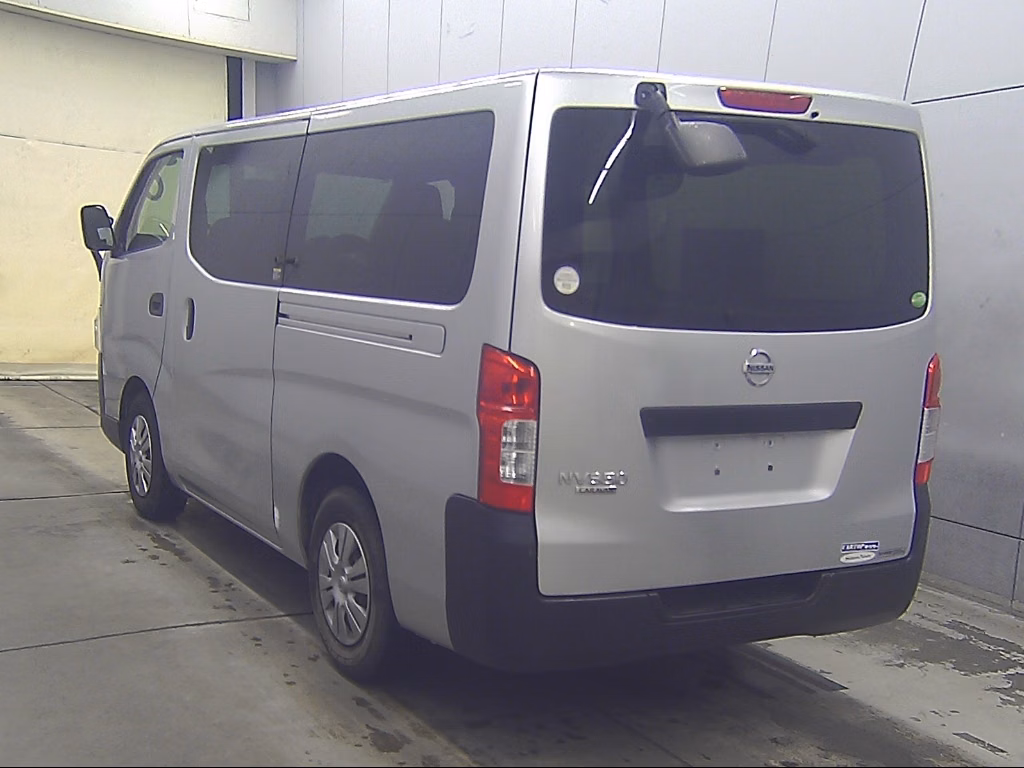 NISSAN NV350 CARAVAN