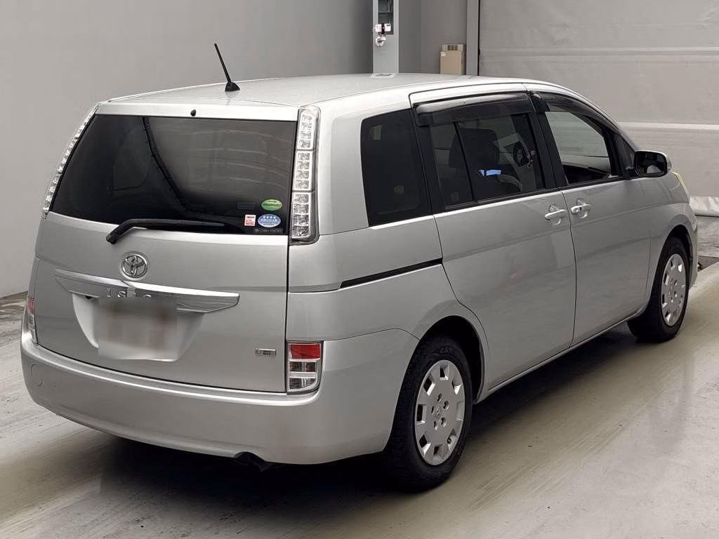 TOYOTA ISIS