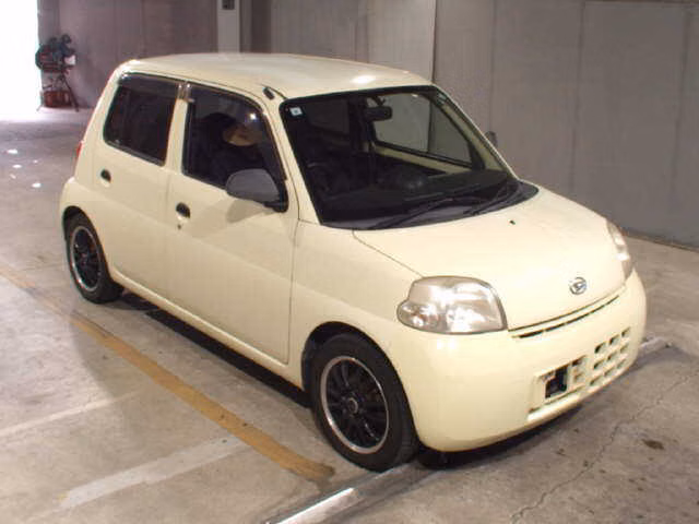 DAIHATSU ESSE