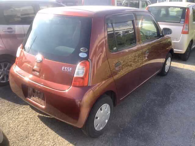 DAIHATSU ESSE