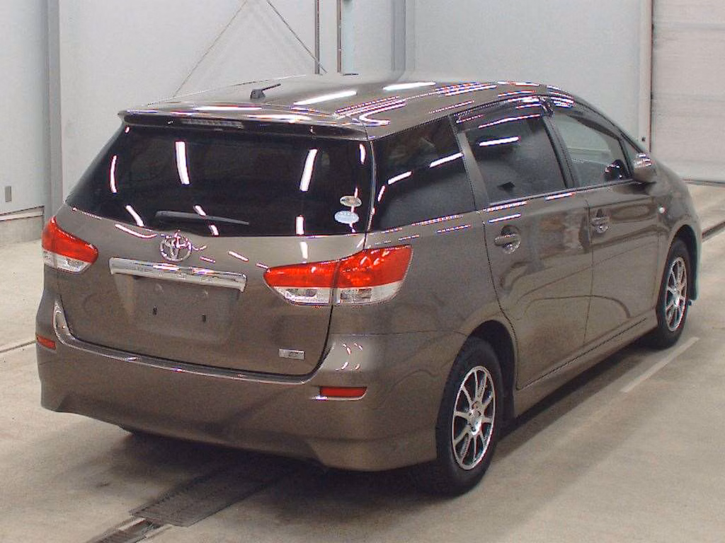 TOYOTA WISH