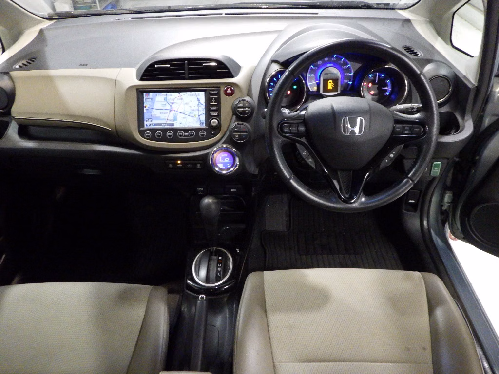 HONDA FIT SHUTTLE