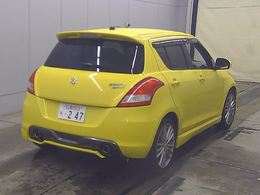 SUZUKI SWIFT