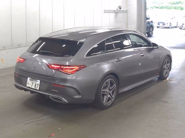 MERCEDES-BENZ CLA-CLASS