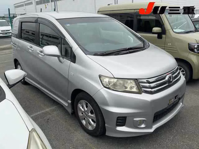 HONDA FREED SPIKE