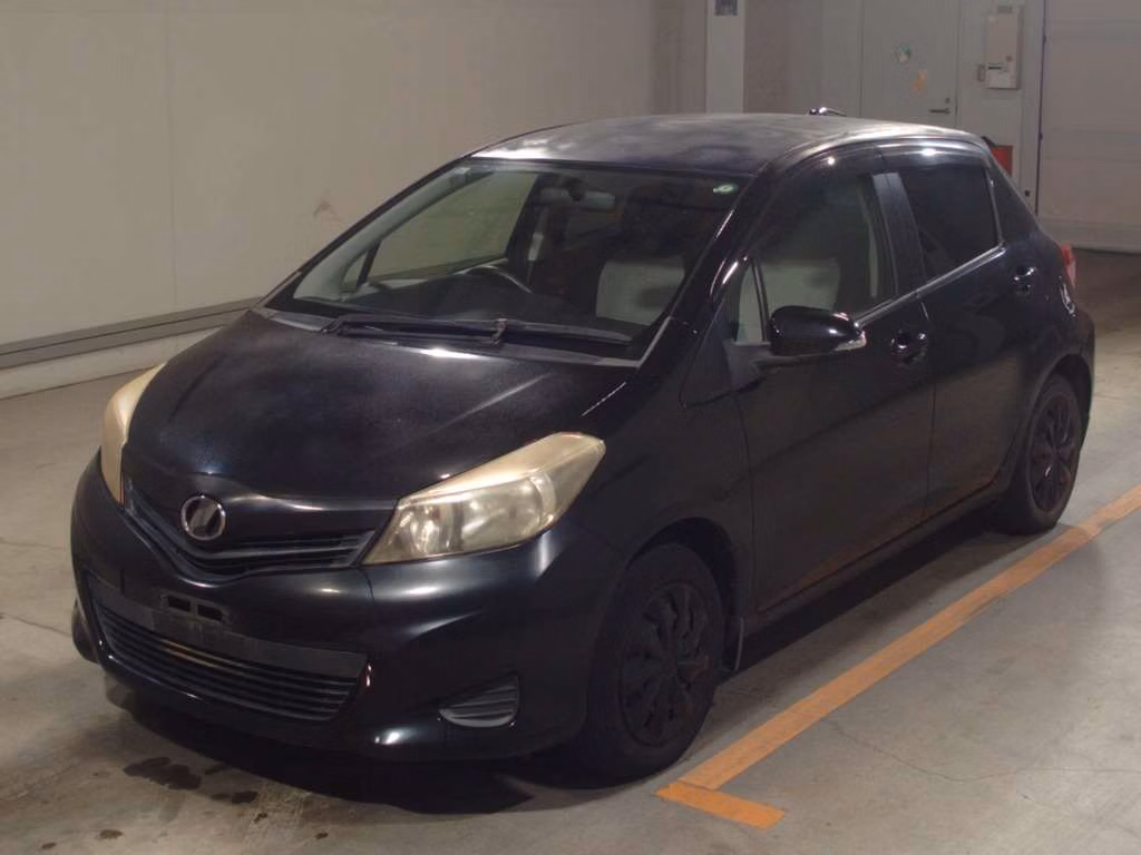 TOYOTA VITZ