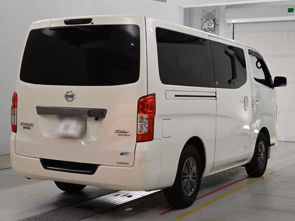 NISSAN NV350 CARAVAN