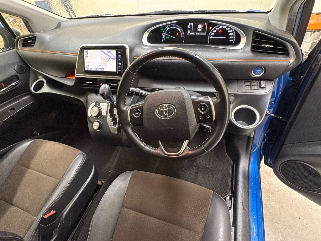 TOYOTA SIENTA