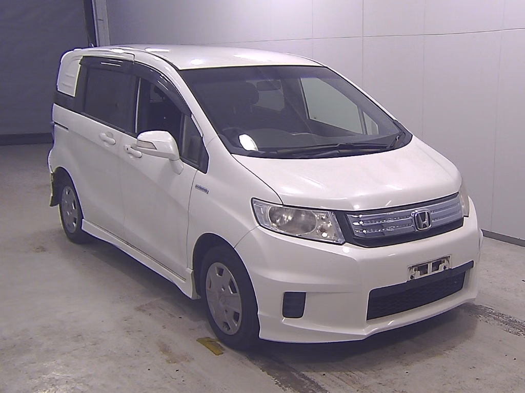 HONDA FREED SPIKE