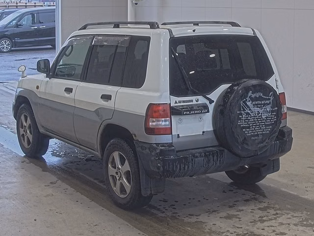 MITSUBISHI PAJERO IO