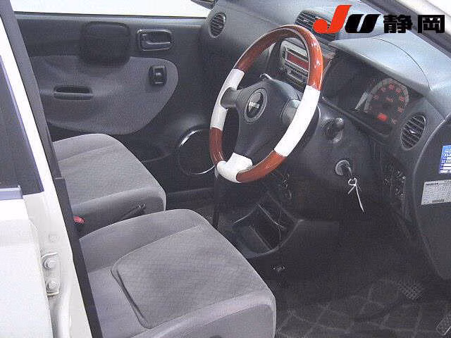 DAIHATSU MIRA AVY