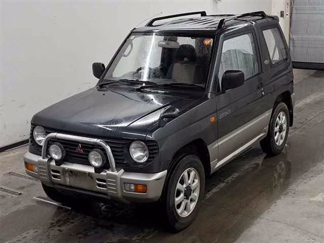 MITSUBISHI PAJERO MINI