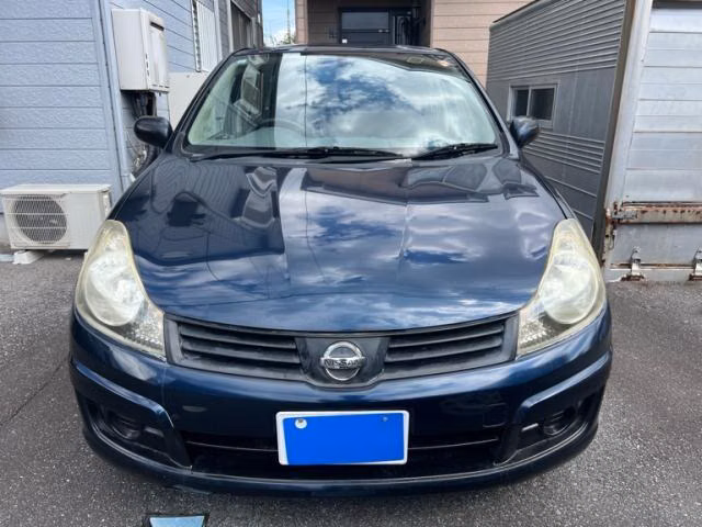 Nissan AD