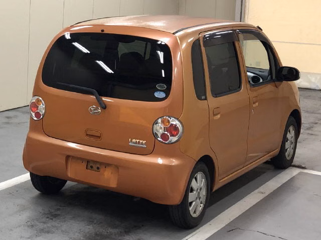 DAIHATSU MOVE LATTE