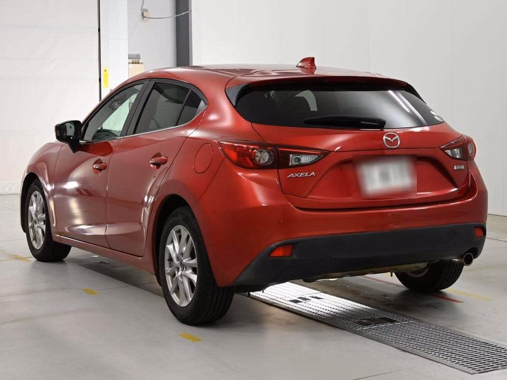 MAZDA AXELA