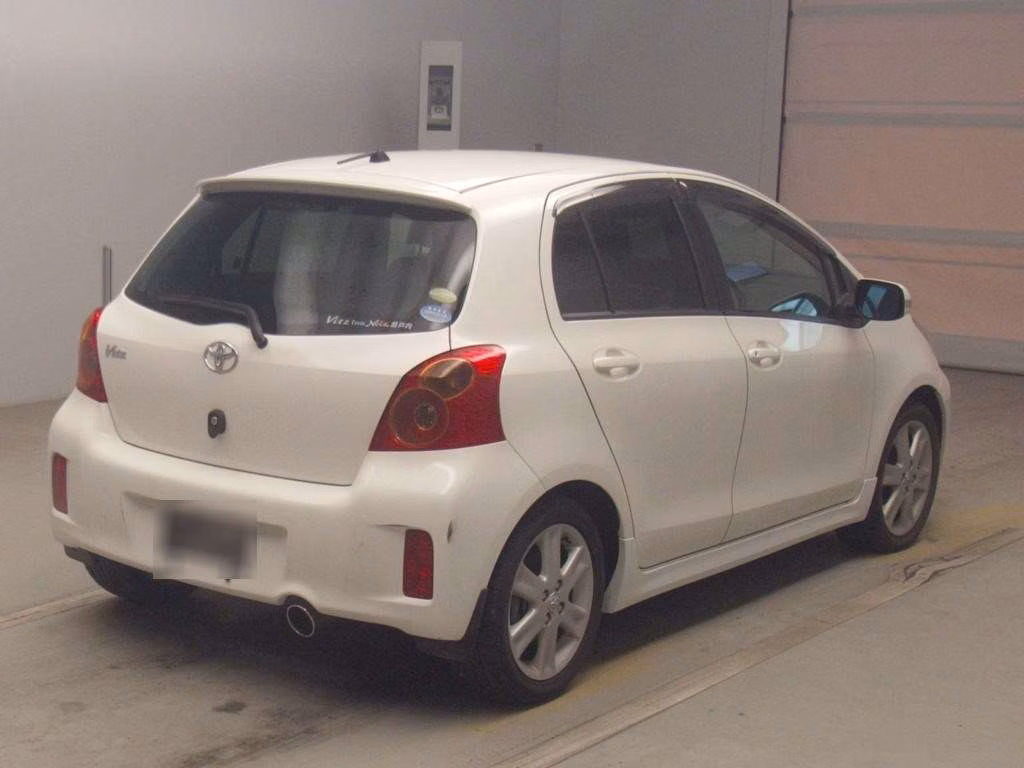 TOYOTA VITZ