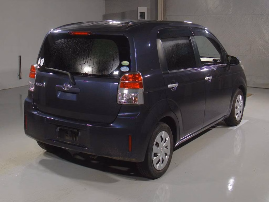 TOYOTA SPADE