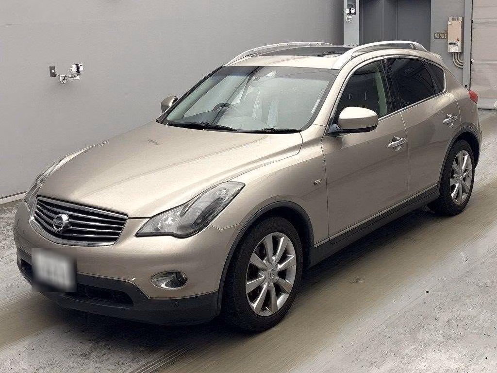 NISSAN SKYLINE CROSSOVER