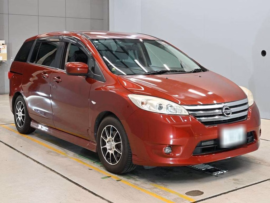 NISSAN LAFESTA