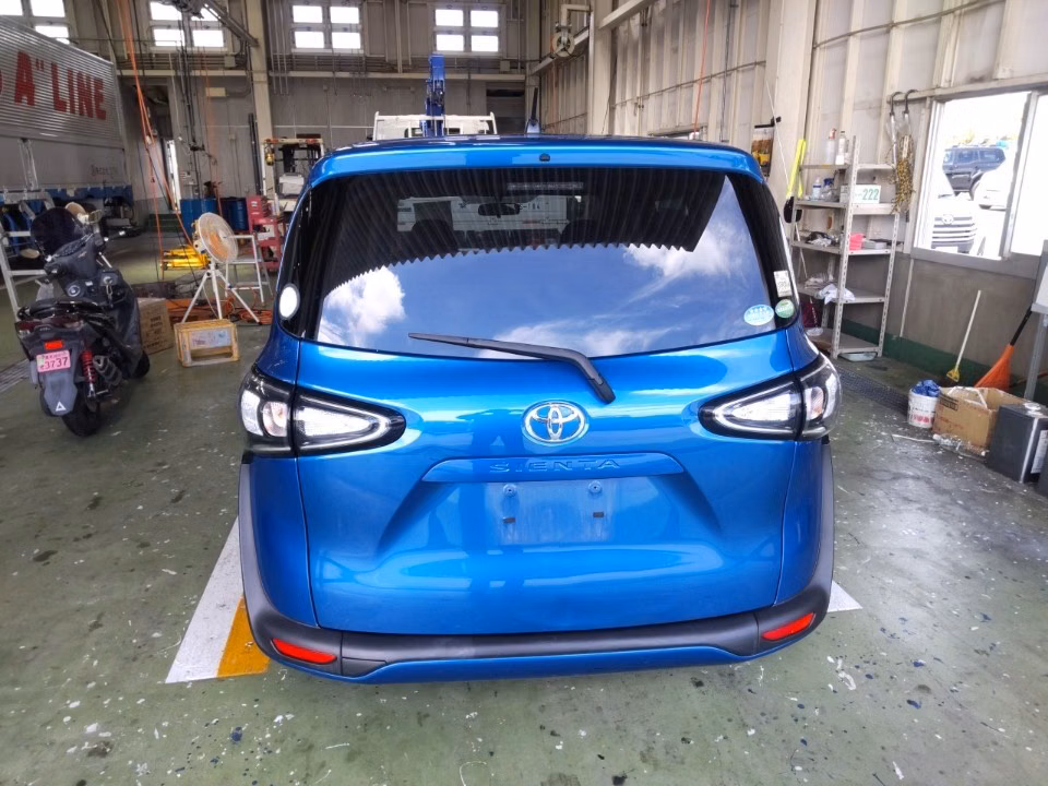 TOYOTA SIENTA