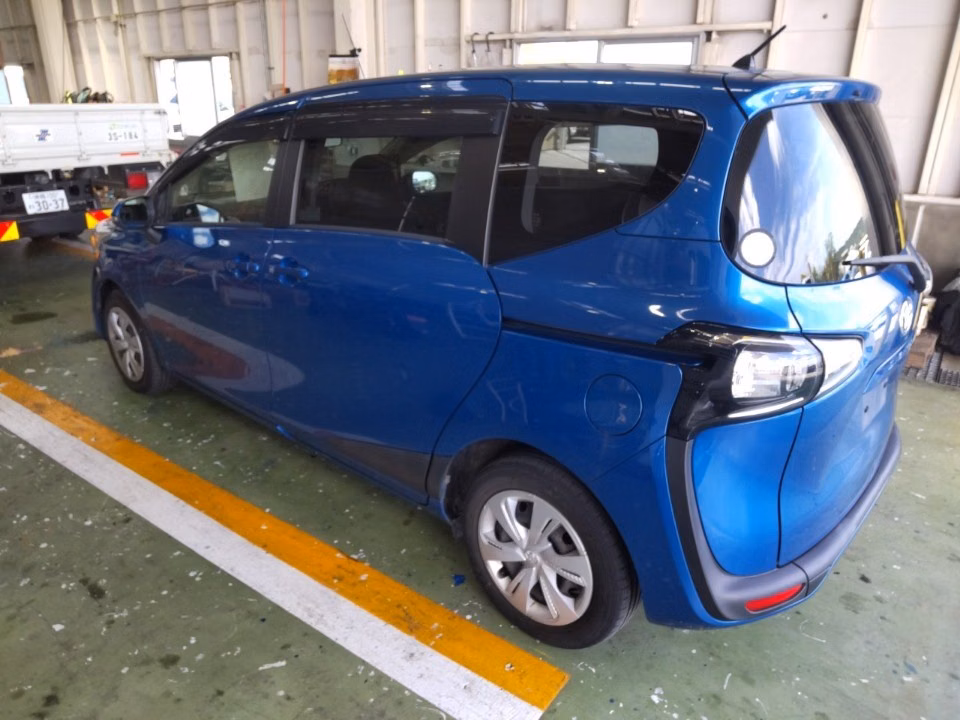 TOYOTA SIENTA