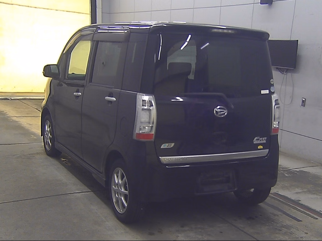 DAIHATSU TANTO EXE