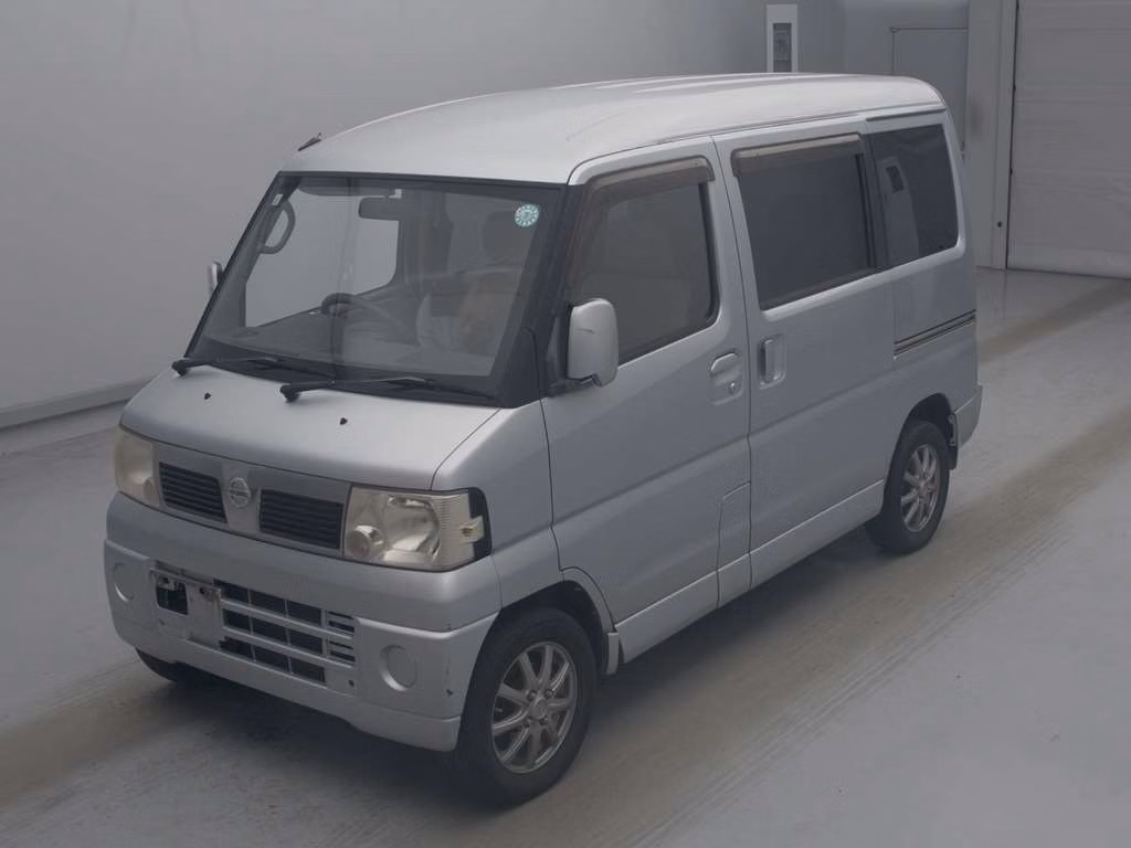 NISSAN CLIPPER
