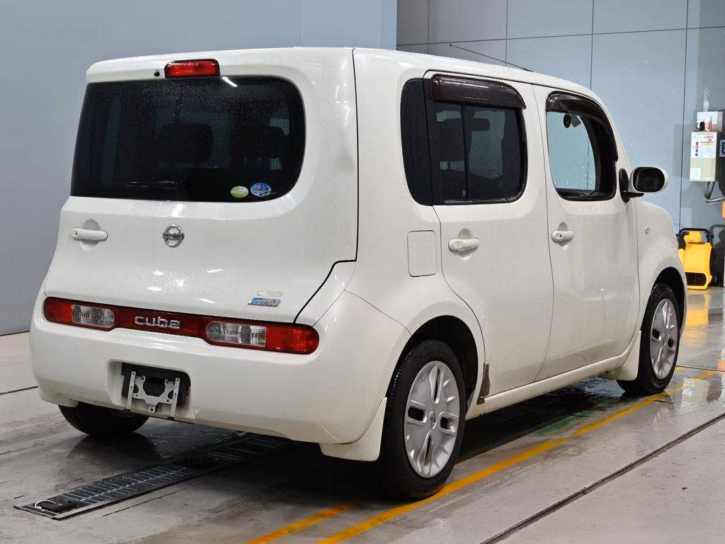 NISSAN CUBE